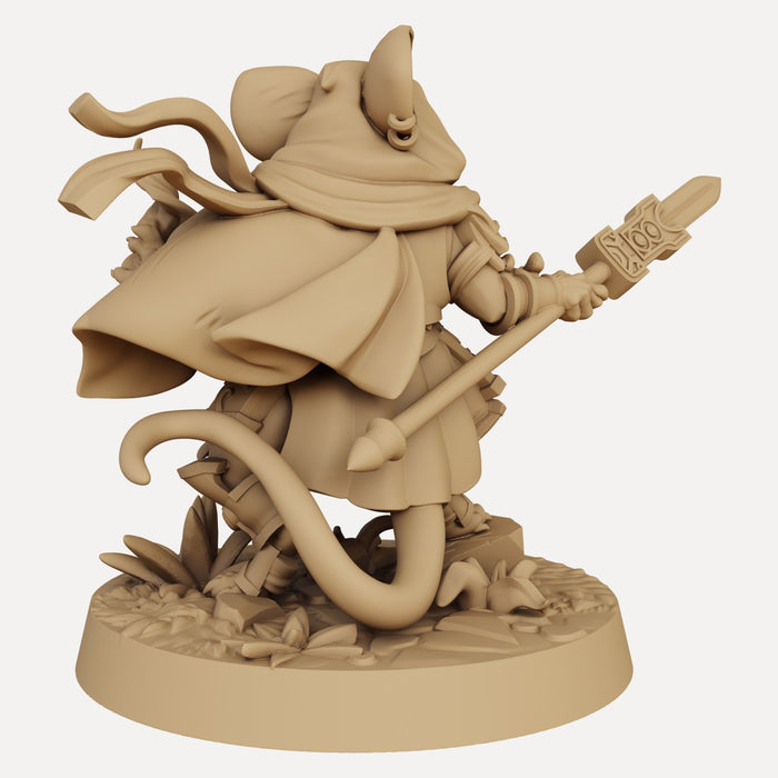 Pipkin the Mouse Cleric