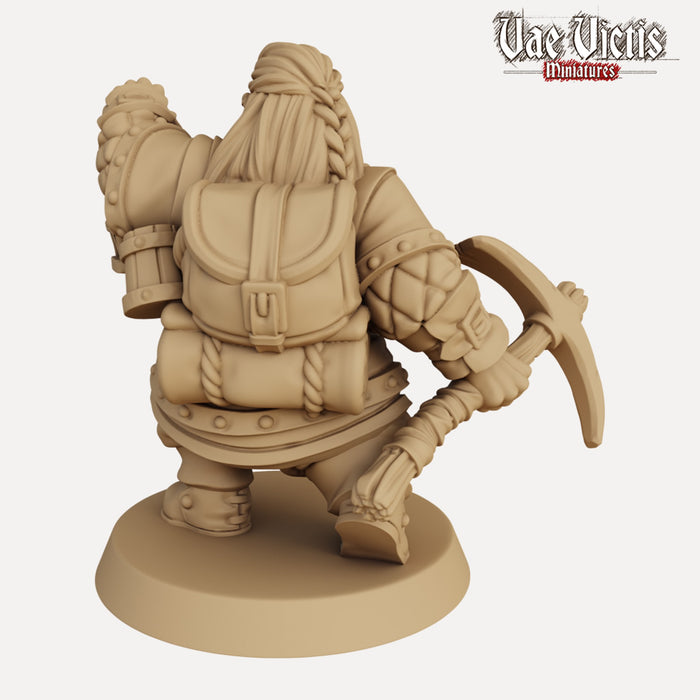 Gorim the Dwarf Explorer - 3D Printed Miniature — Empire of Minis